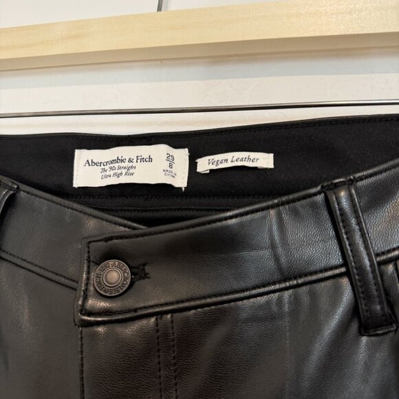 Abercrombie Faux Leather 90s Straight Leg Pants‎ in Black Contemporary Size 29 - Picture 6 of 10